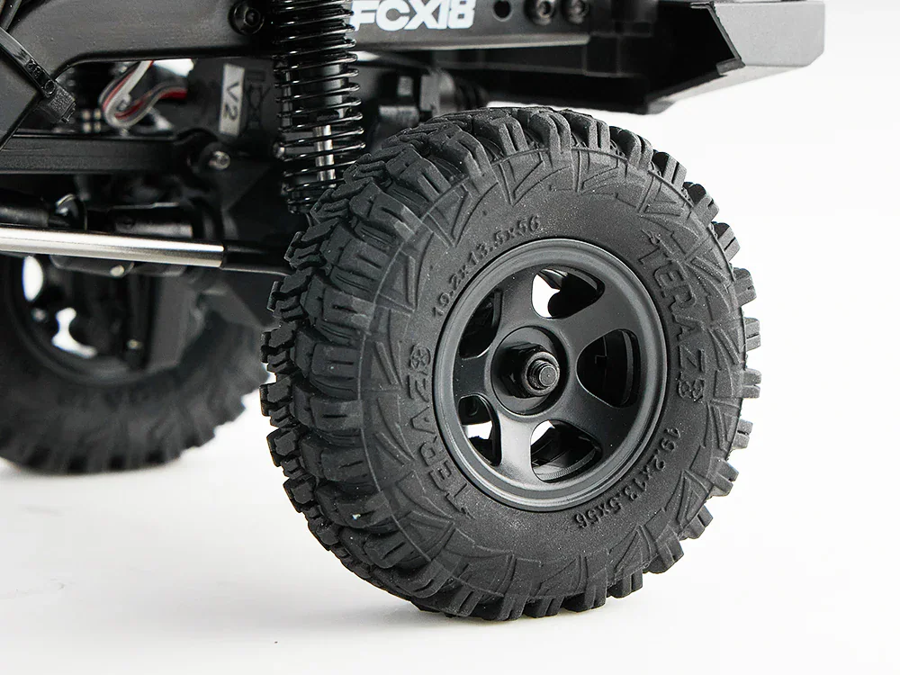 FMS FCX18 LC80 Toyota Land Cruiser 80 1:18 RTR RC Crawler detail view