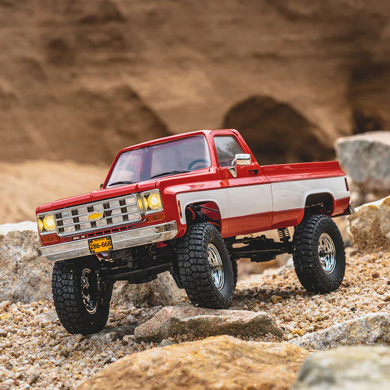 FMS FCX18 Chevrolet K10 V2 1:18 RTR RC Truck - Red detail view