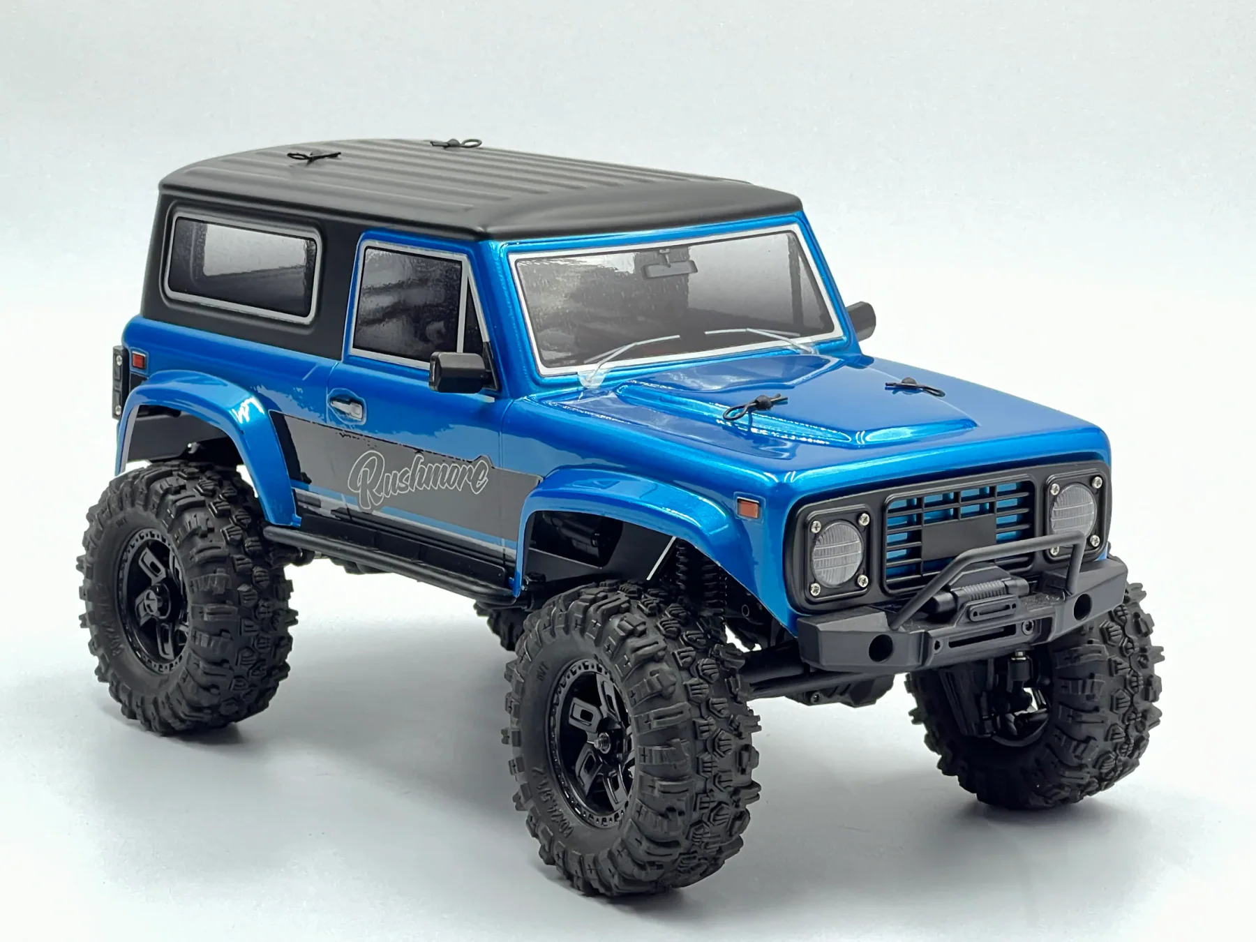 HobbyPlus CR18P V3 Rushmore 1:18 Brushless RC Crawler side view