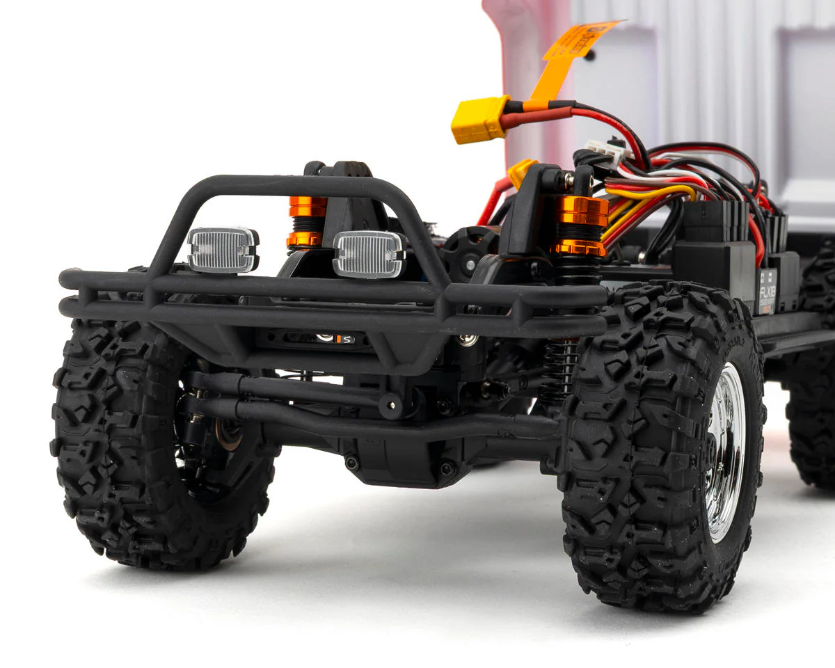 HPI Venture18 Toyota Hilux SR5 1:18 Crawler - Red package view