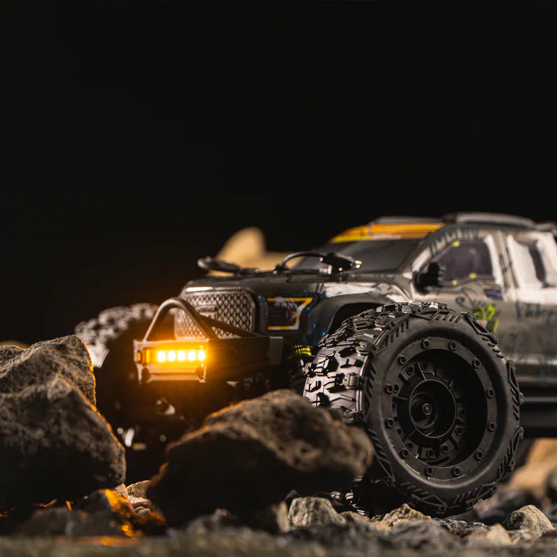 Rlaarlo ROG1 1:14 Metal Brushless Monster Truck side view